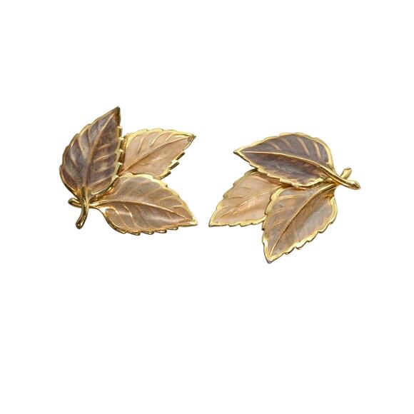 Gold Tone Metal & Neutral Painted Autumn Leaves Brooch & Pierced Earring Set - Picture 4 of 9